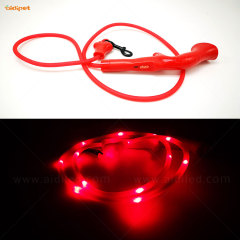 Laisse de chien de lumière LED en PVC Laisse de chien rechargeable par USB Laisse de sécurité pour animaux de compagnie de nuit