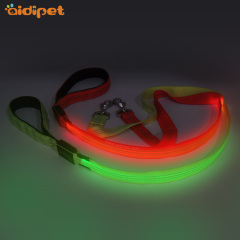Laisse de chien à LED à couture réfléchissante laisse rechargeable par USB pour chien de compagnie Amazon vendant la laisse à LED pour chiens