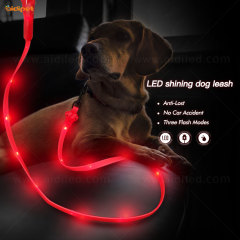 LED PVC plat chien laisse USB batterie rechargeable dot style léger laisse haute lumière pour animaux de compagnie