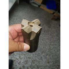 28 mm Hartmetall-Bergbaubohrer Konischer Kreuzankerbohrer
