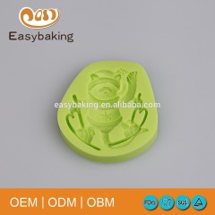 Factory Supply Christmas Series Teddy Bear Skiing Muffin Silicone Fondant Molds