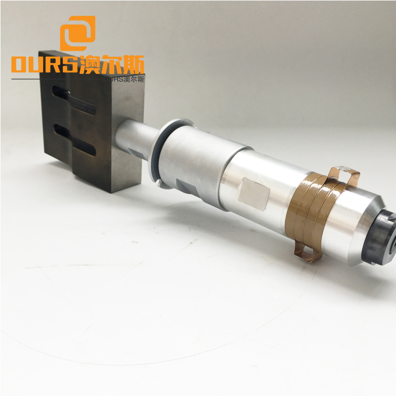 20KHZ Plastic Welding Piezoelectric Ultrasonic Transducer With Booster
