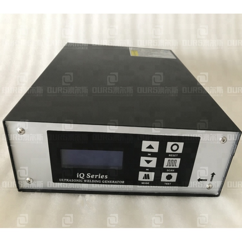 20khz1500w ultrasonic welding generator price with welding transducer for plastic welding machine and Bag Making Machinery