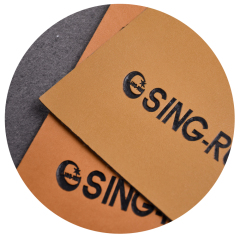 Джинсовая одежда Этикетки Пользовательский логотип с тиснением из кожи с изменением цвета для ярлыка для брюк и ноутбука