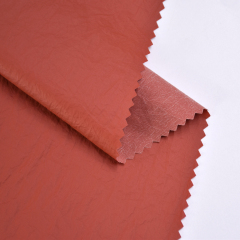 Сделано на заводе в Китае из мягкого на ощупь материала, подходящего для одежды из кожи толщиной 0.2 мм, подкладка Pongee SK229020