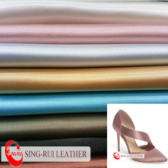 Cuero de PU de tela de satén suave para productos populares de zapatos de dama