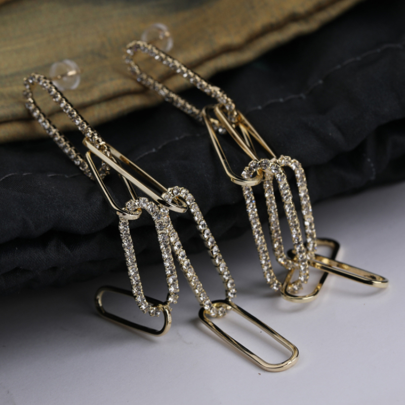 Fashion Long Chain Earrings Design 925 Safe Earring in Simple and Classic Post for Women 2021 Stud Earrings Party Zircon WOMEN'S