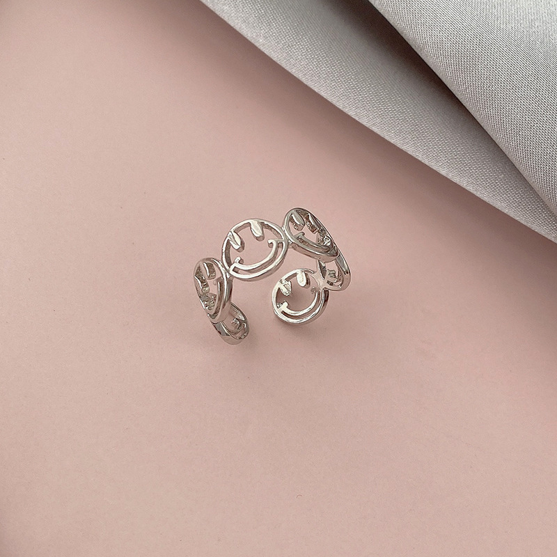 2021 New Cold Wind Element Jewelry INS Style Fashion Personality Temperament Index Finger Hollow Smiley Face Ring