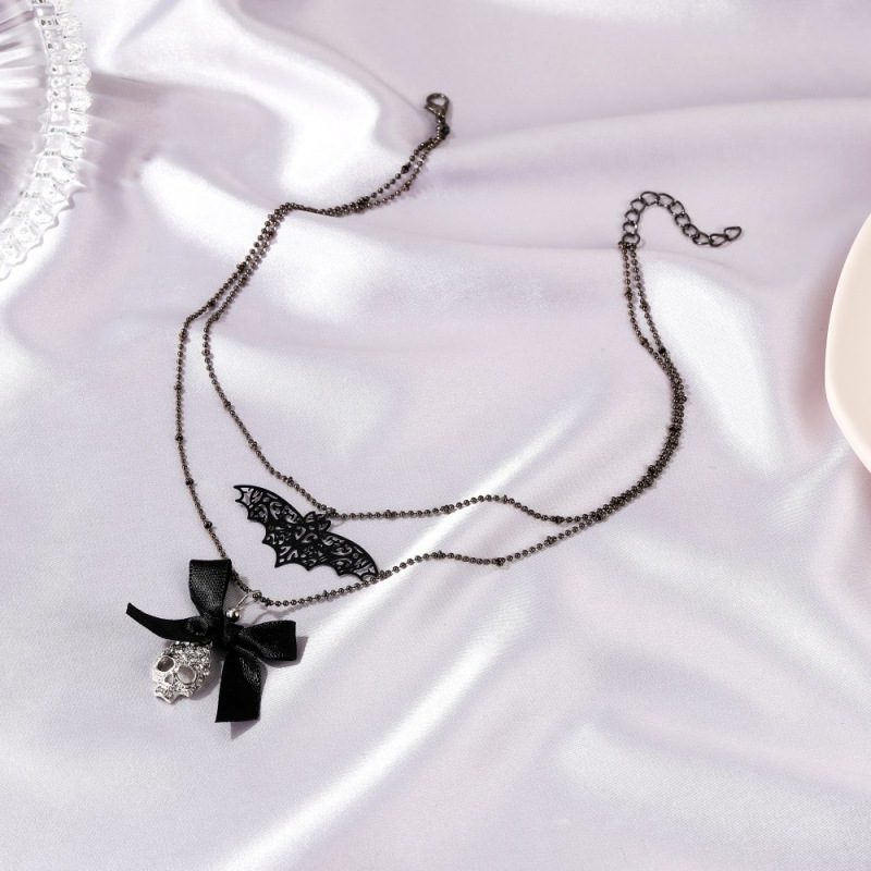 Personalized crystal lady jewelry Gothic bat skull Halloween bow pendant necklace