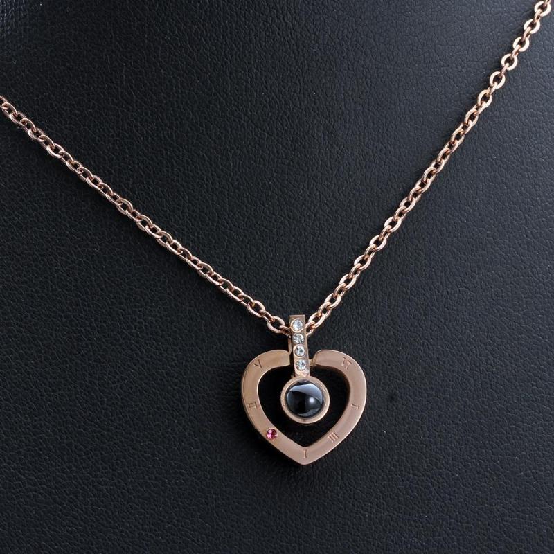 2021 Custom Fashion Gold Plated Chains Necklace Jewelry Diamond Stainless Steel Heart Shaped Pendant Necklace