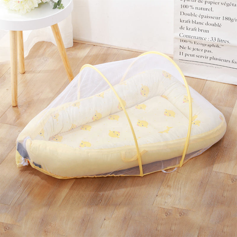 Baby Sleeping Pod, Comfortable and Breathable Baby Lounger with Mosquito Net Portable Baby Nest