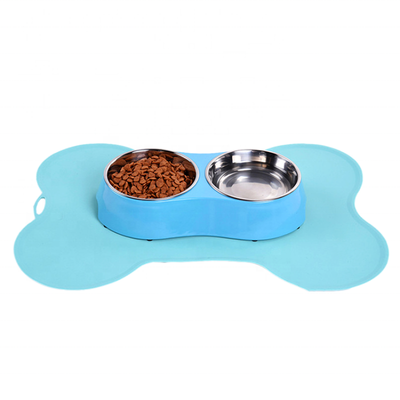 Super Design Pet Waterproof Placemat Bone Shaped Pet Feeding Mat Silicone Raised Lip Non Spill Dog Cat Bowl Mat