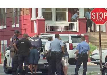 A shooting case in Philadelphia,Six policemen had injured.