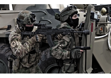 Introduction de l'équipement dans la guerre russo-ukrainienne - équipement de casque tactique