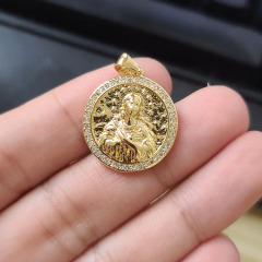 CZ8451 Fashion MOP Virgin Mary Jesus Christ On Round Coin Pendant Mother Mary Medal Pendants