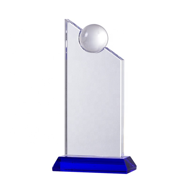 New Design Crystal Glass Crafted Trophy With Great Price