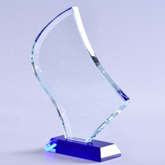 Trophée en cristal de flamme de coupe de nouveau design personnalisé avec base bleue pour des récompenses réussies