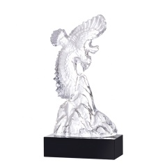 Nouvelle conception élégante belles statues animales en cristal d'aigle en cristal pour le cadeau d'affaires