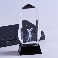 Vente en gros 3D gravé au laser sculpté Sport Golf Optical Crystal Trophy Awards avec base