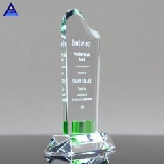 Trophée de cristal de vague de gemme vert clair de logo gravé pour des récompenses d'honneur de succès