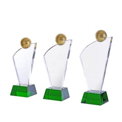 Personnalisez le trophée de boule de cristal de récompenses en métal de sport promotionnel de prix de champion de gros de mode avec la base verte