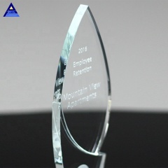 Nouveau produit chaud le plus populaire Trophée de récompense en cristal élégant transparent d'éclairer